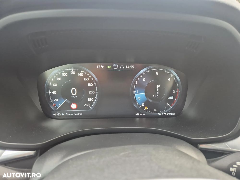 Volvo XC 60 D4 AWD Geartronic Momentum - 12