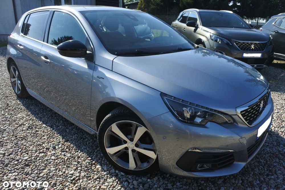 Peugeot 308 2021 photo 2
