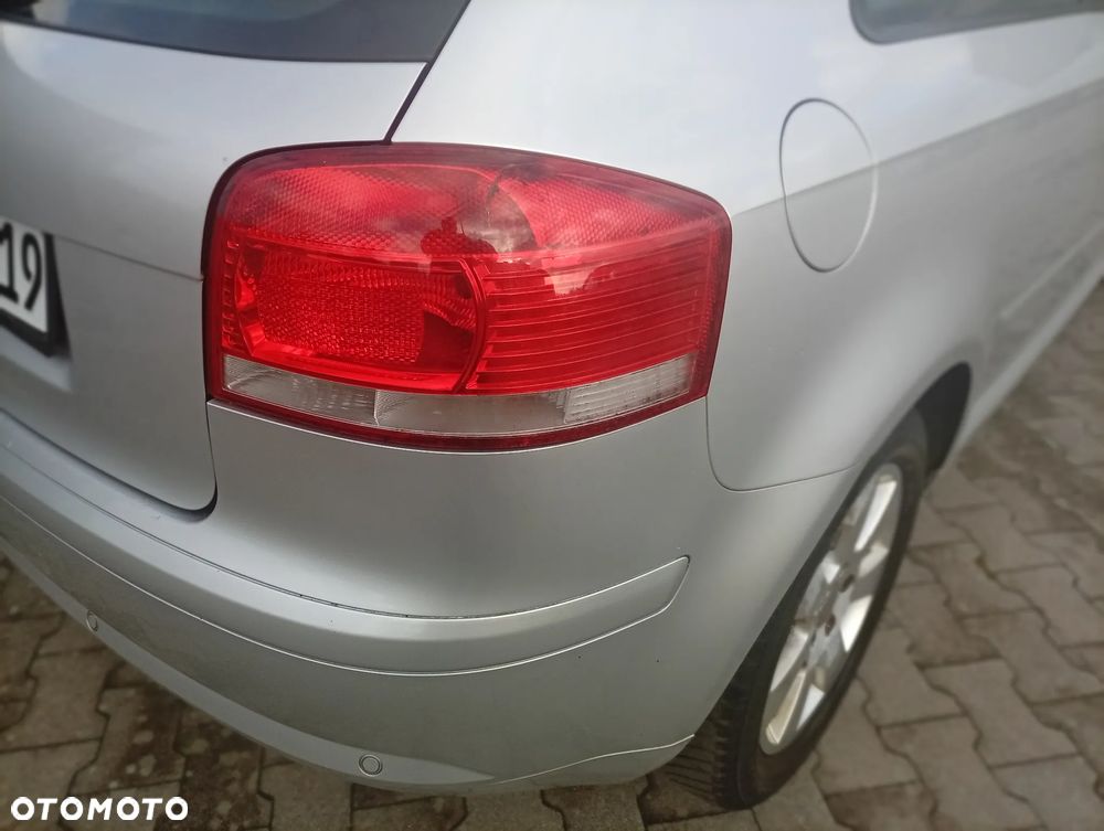 Audi A3 3-drzwiowe 1.6 Ambition - 24