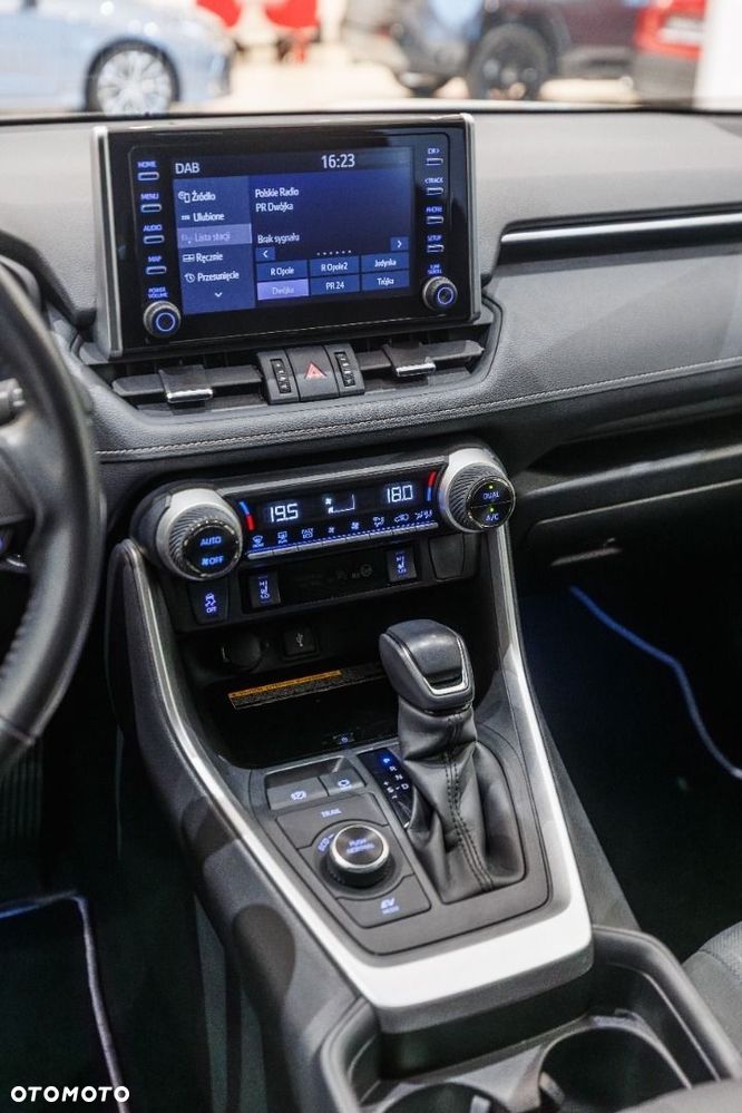 Toyota RAV4 - 27