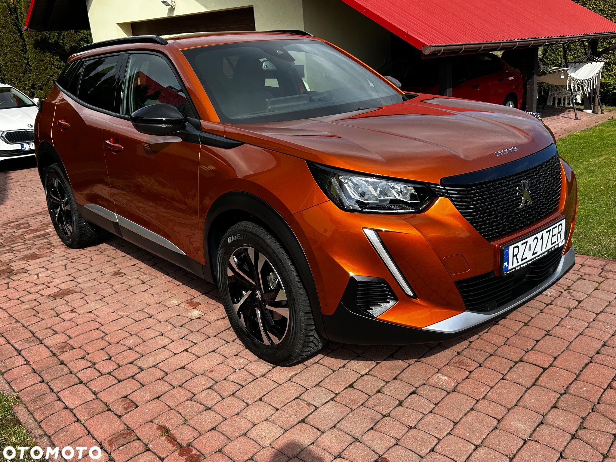 Peugeot 2008 1.2 PureTech Allure S&S EAT8 - 2