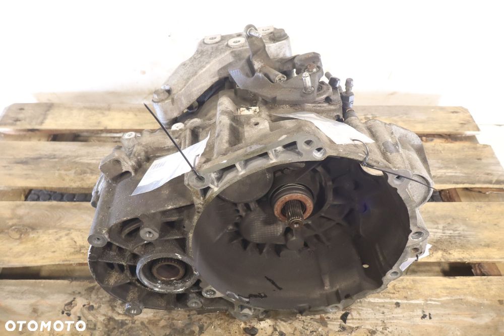 SKRZYNIA BIEGÓW 6 BIEGOWA AUDI A3 8P 2.0FSI GVU - 5