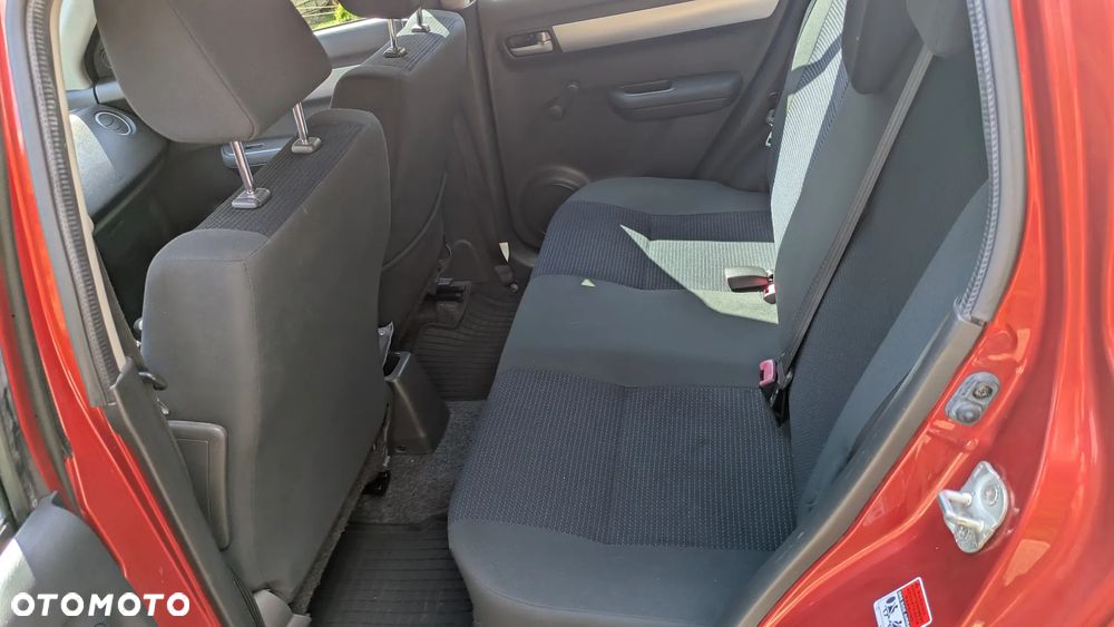 Suzuki Swift - 8