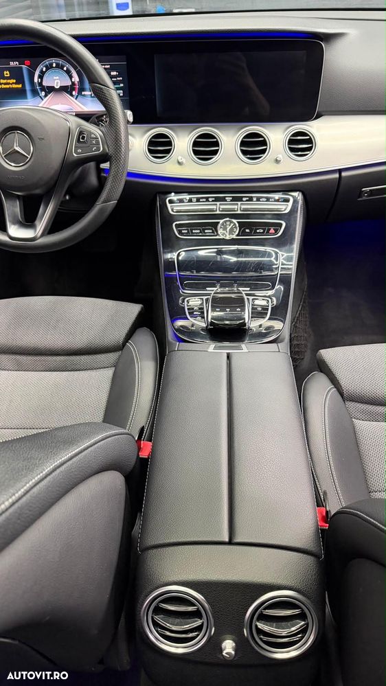 Mercedes-Benz E 220 d 9G-TRONIC - 24