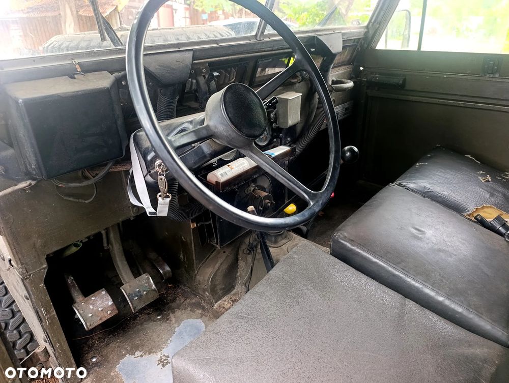 Land Rover Defender - 13