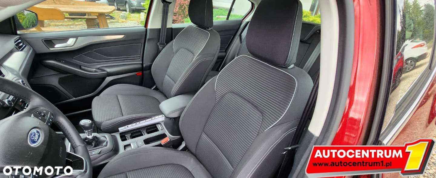 Ford Focus - 23