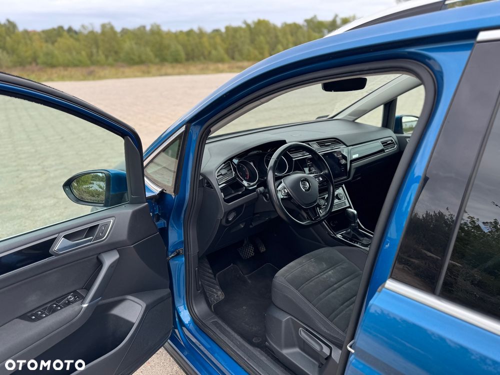 Volkswagen Touran 1.4 TSI BMT Highline DSG - 11