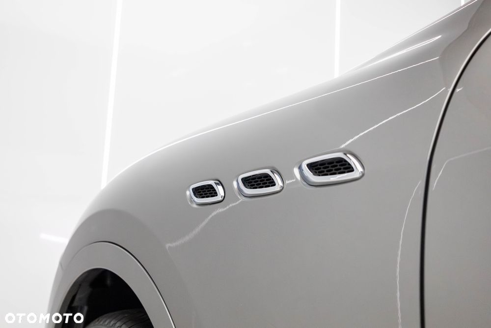 Maserati Levante - 17