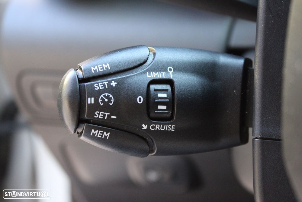 Citroën C3 Aircross 1.2 PureTech Shine EAT6 - 12