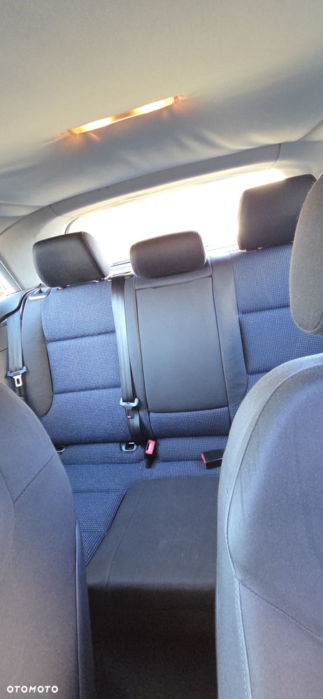 Audi A3 3-drzwiowe 1.6 Ambition - 10