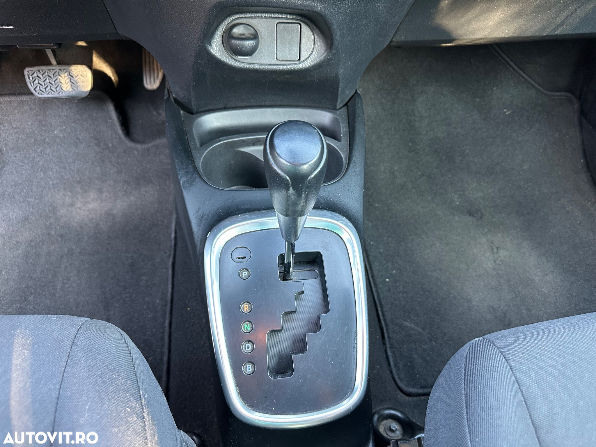 Toyota Yaris 1.5 VVT-i HSD Eco - 14