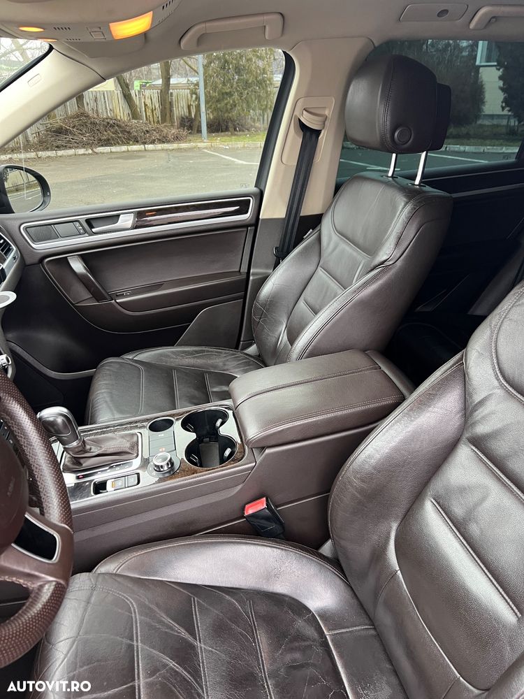 Volkswagen Touareg - 8