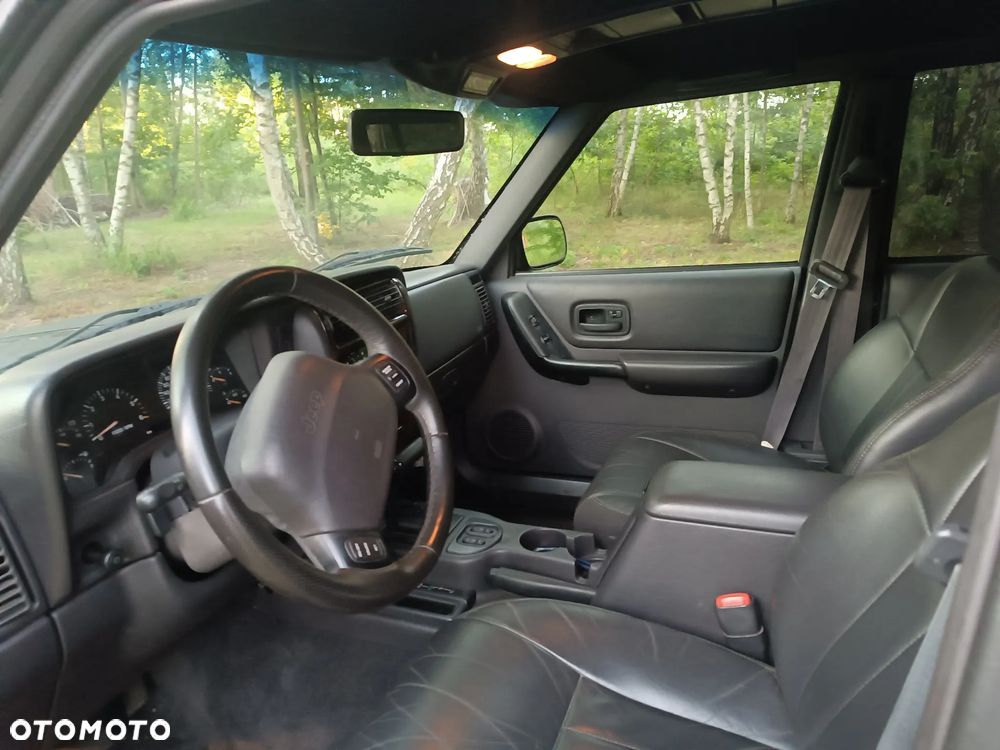 Jeep Cherokee 4.0 Limited - 8