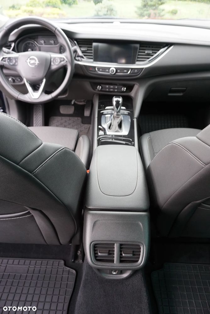 Opel Insignia 1.6 T Innovation S&S - 21
