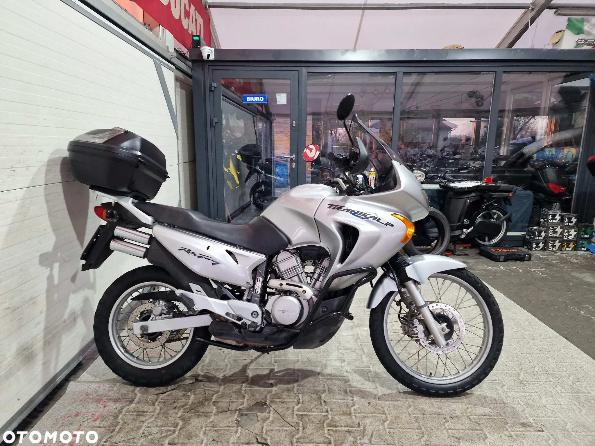 Honda Transalp - 18
