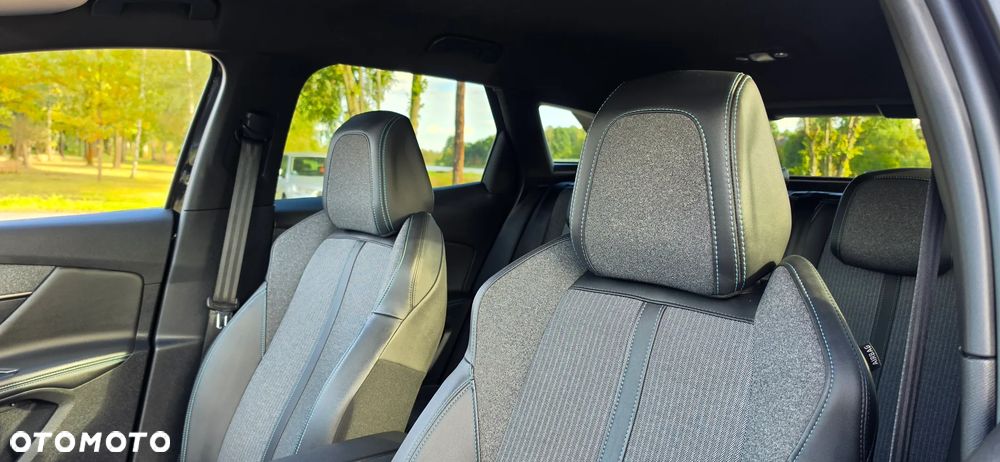 Peugeot 3008 BlueHDi 130 Stop & Start EAT8 Allure - 16