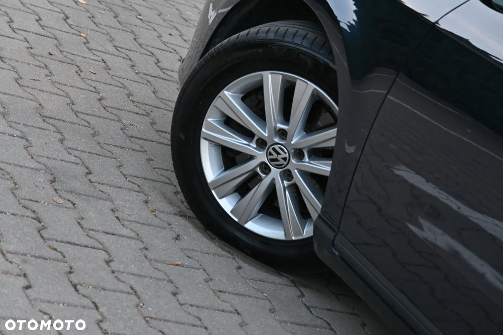 Volkswagen Passat 2.0 TDI DSG BlueMotion Technology Highline - 21