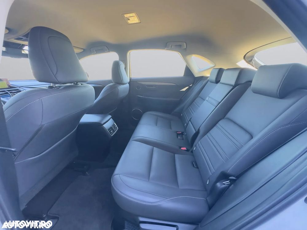 Lexus Seria NX 300h AWD Executive Plus - 16