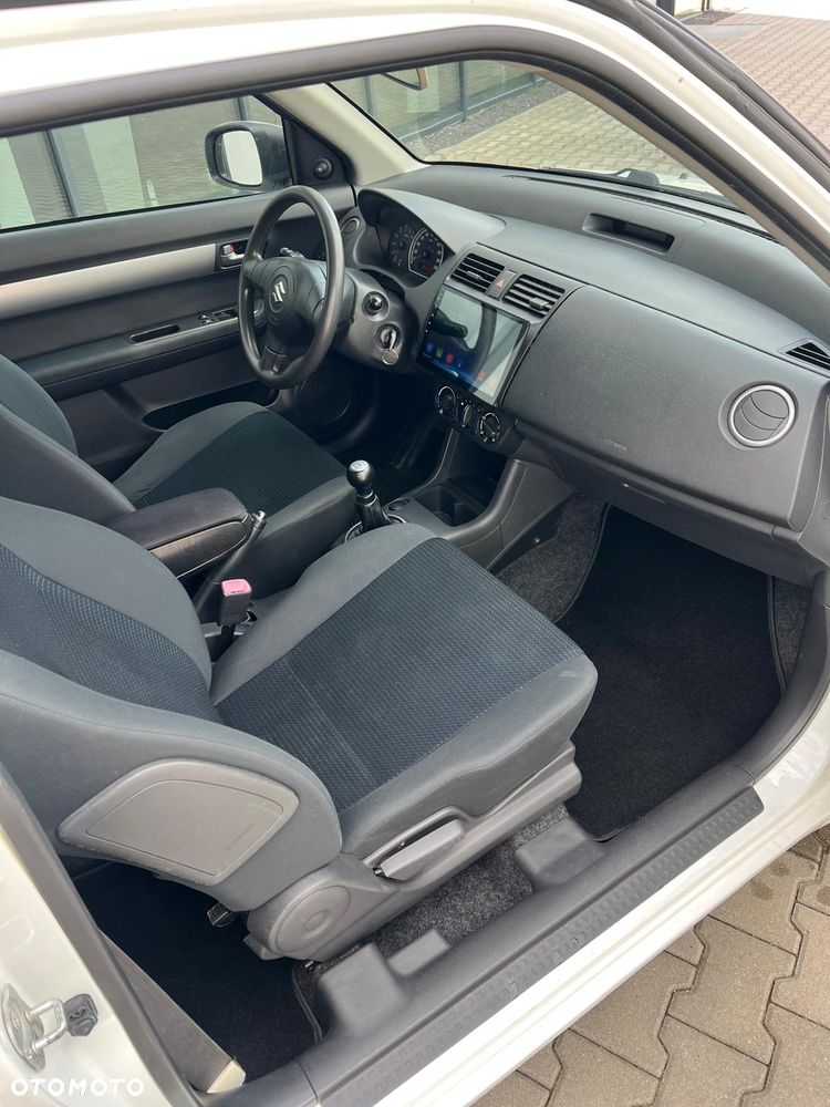 Suzuki Swift 1.3 GS / Premium - 9