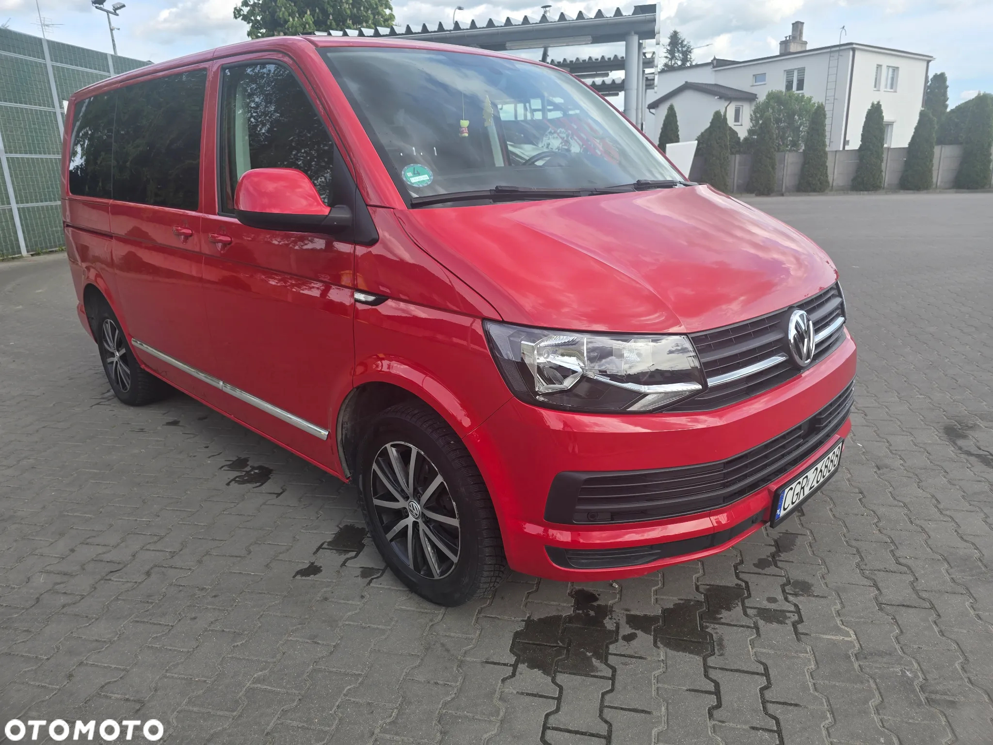 Volkswagen Multivan - 2