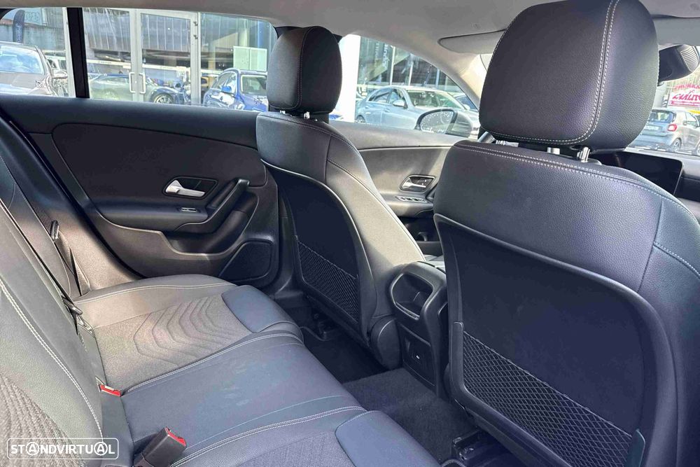 Mercedes-Benz CLA 180 d - 10