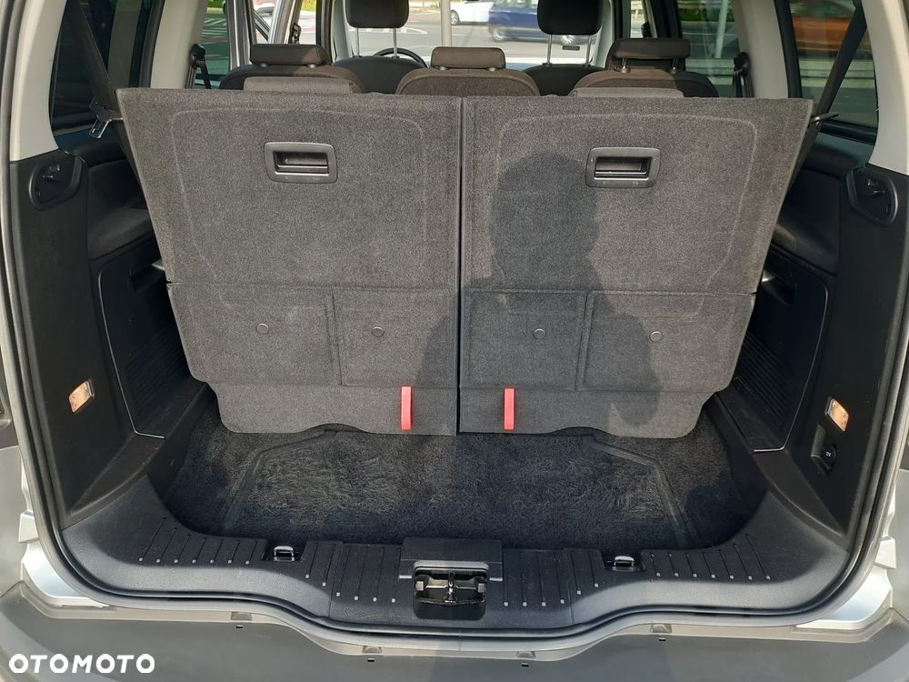 Ford Galaxy 1.8 TDCi Ghia - 13