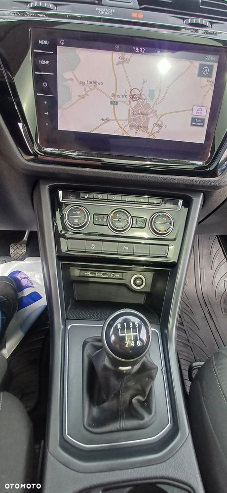 Volkswagen Touran 1.6 TDI BMT SCR Comfortline - 4