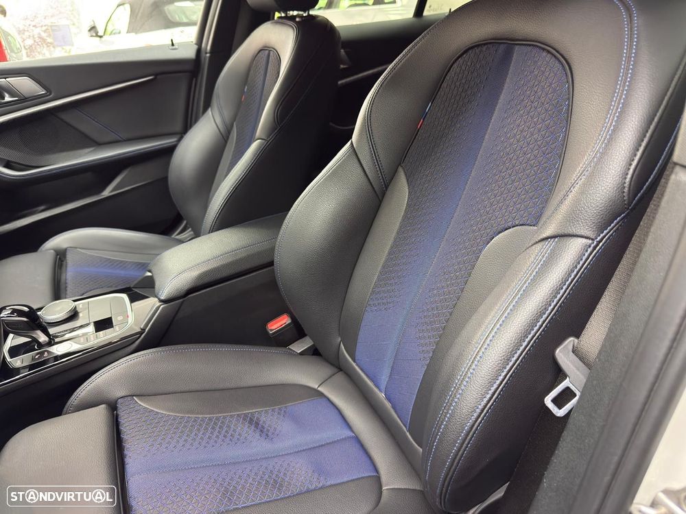 BMW 116 d Pack Desportivo M Auto - 33