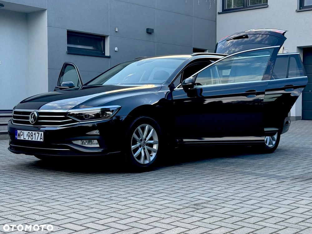 Volkswagen Passat 1.6 TDI SCR DSG Trendline - 16