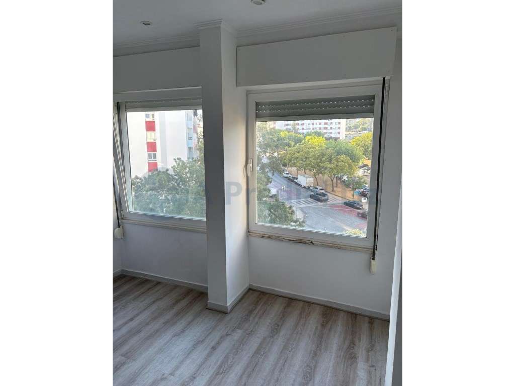 Excelente Apartamento T2 para Arrendar - Quinta da Piedade, Póvoa d... - Grande imagem: 2/13