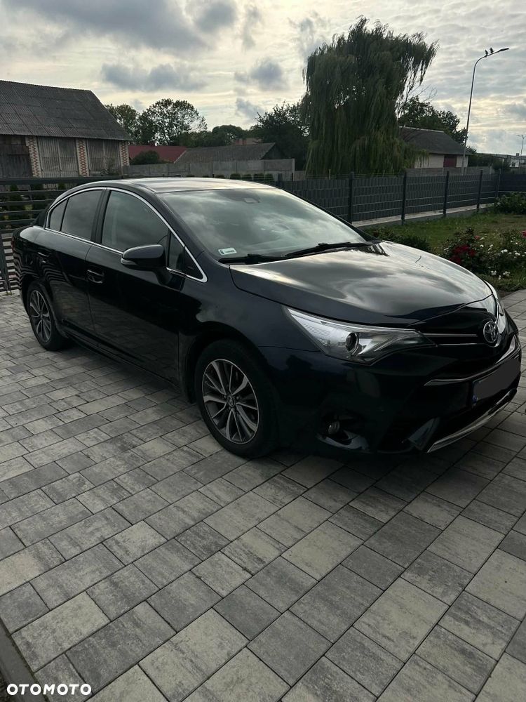 Toyota Avensis - 4