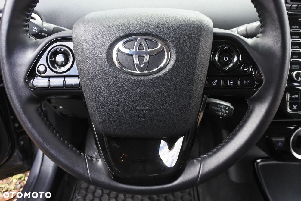 Toyota Prius Plug-in Hybrid Executive - 19