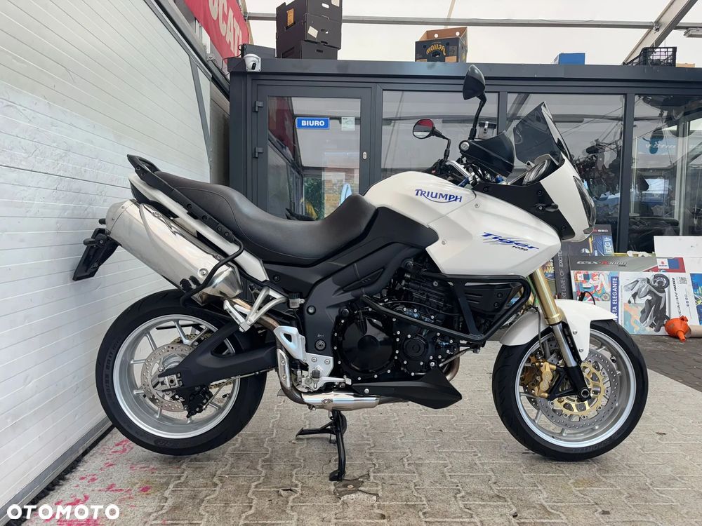 Triumph Tiger - 22