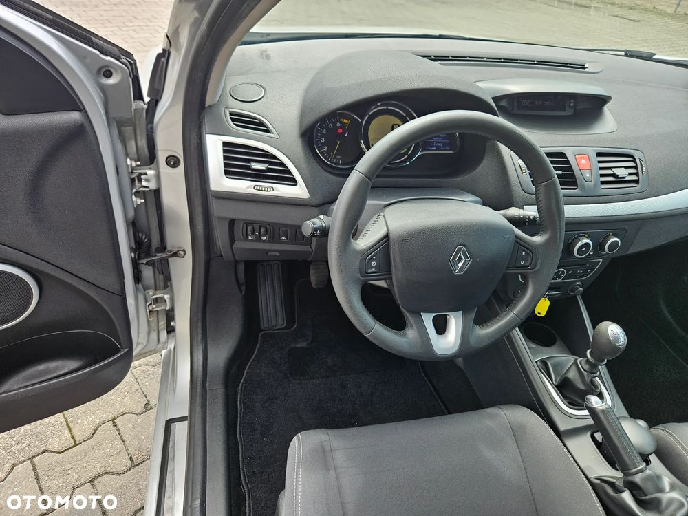 Renault Megane 1.6 16V 110 Expression - 13
