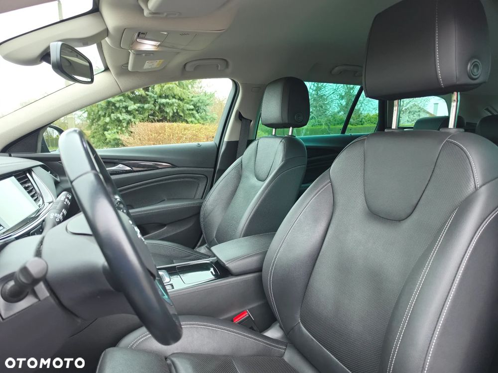 Opel Insignia 2.0 CDTI automatik Business Innovation - 32