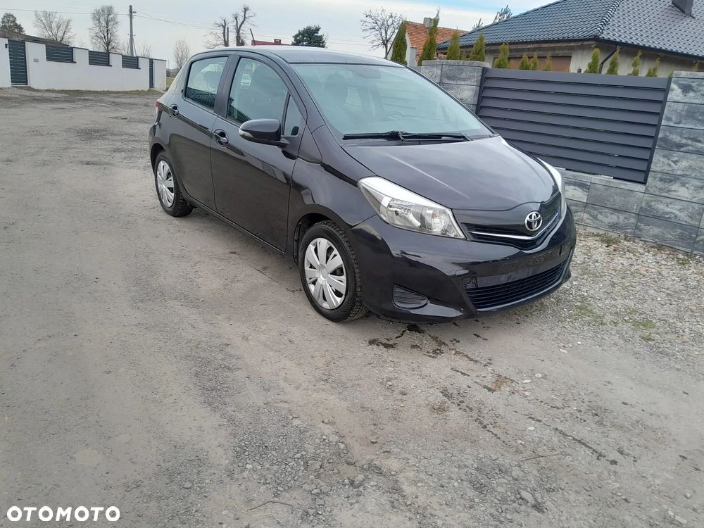 Toyota Yaris 1.33 VVT-i Lounge - 2