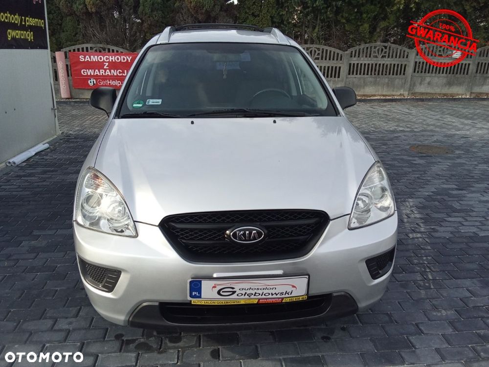 Kia Carens - 4