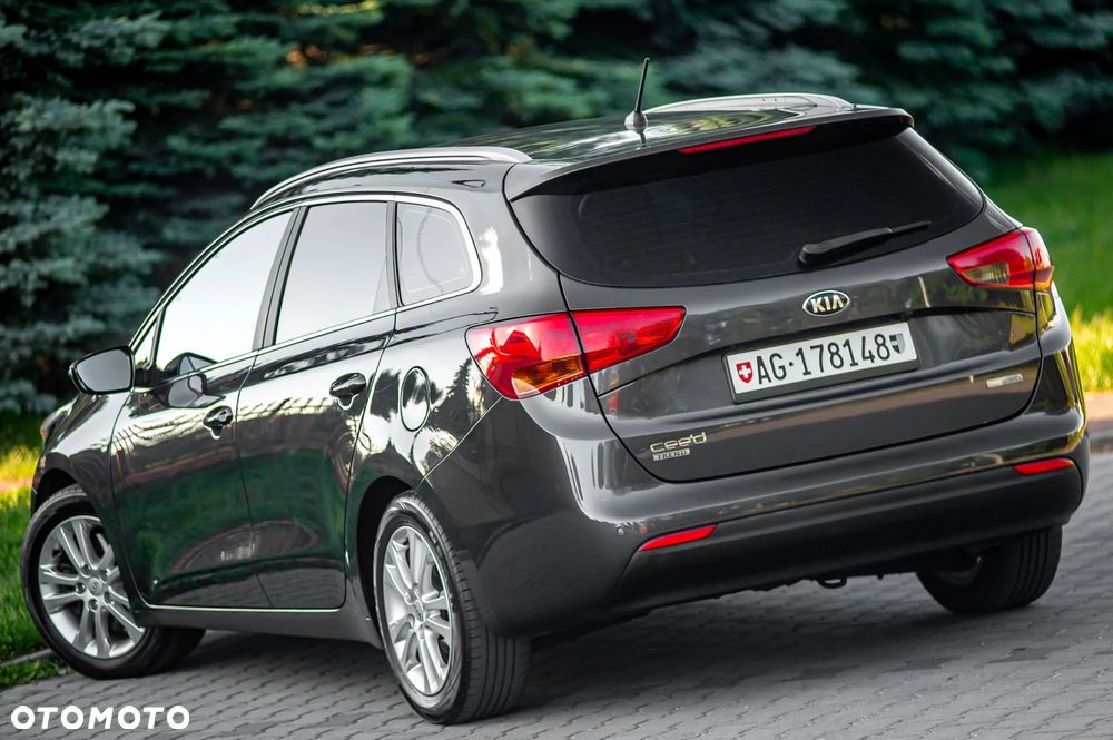 Kia Ceed 1.6 GDI Business Line - 14