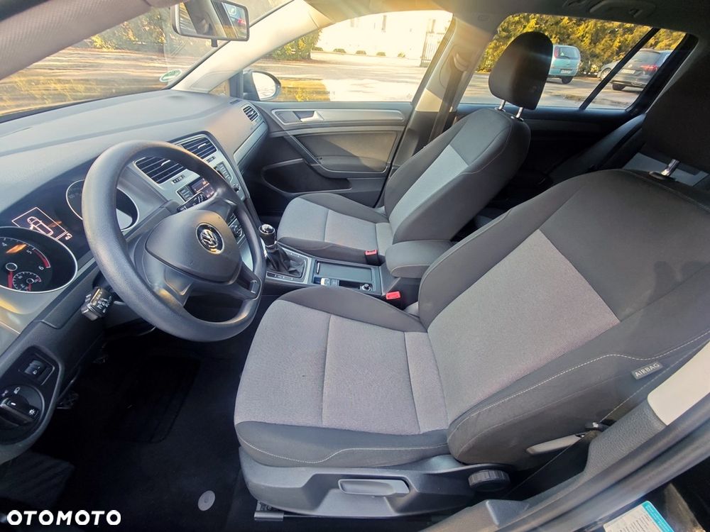 Volkswagen Golf 1.6 TDI BlueMotion Technology Comfortline - 27