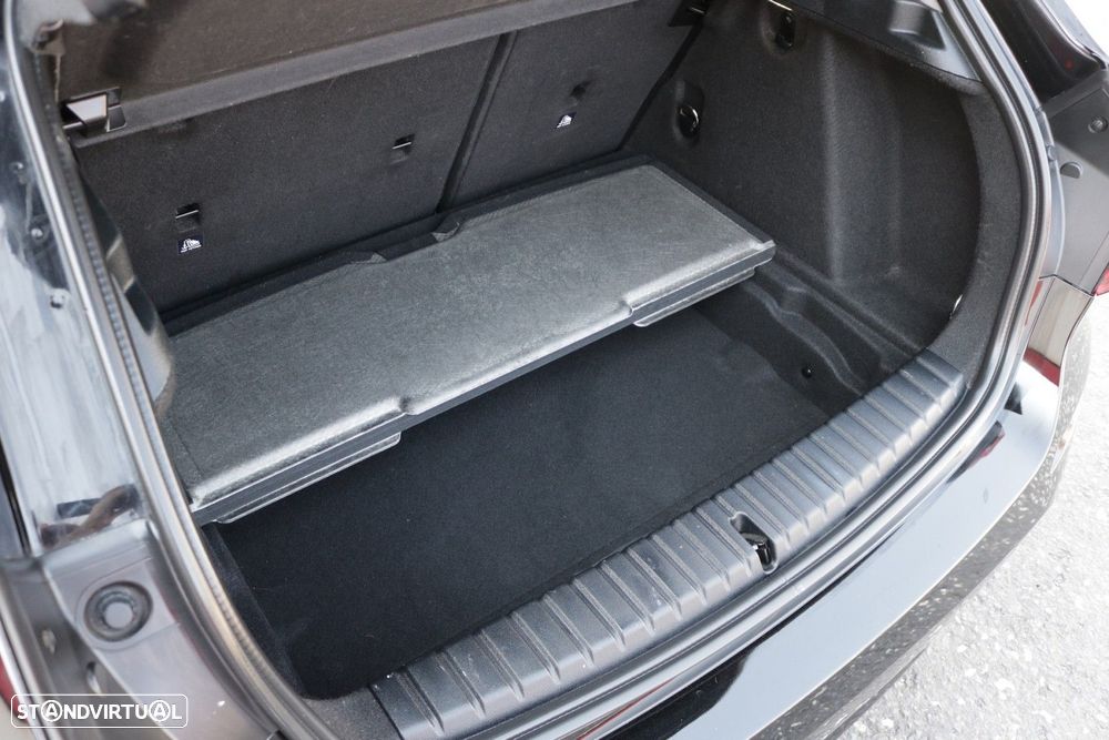 BMW 118 d Pack Desportivo M — fotografia 17