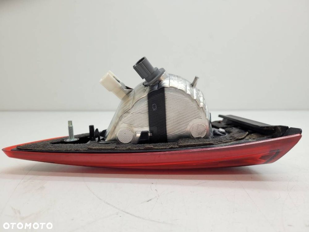 LAMPA TYŁ PRAWA W KLAPE MAZDA CX-3 DK DB2R513F0 EUROPA - 4