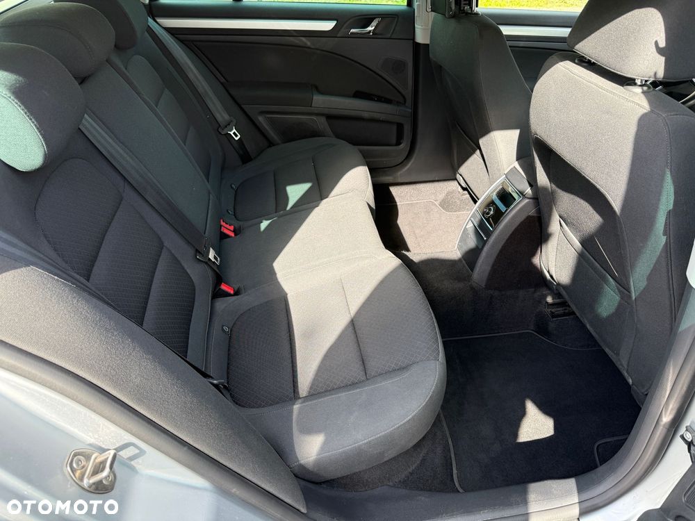 Skoda Superb 2.0 TDI 4x4 Business DSG - 20