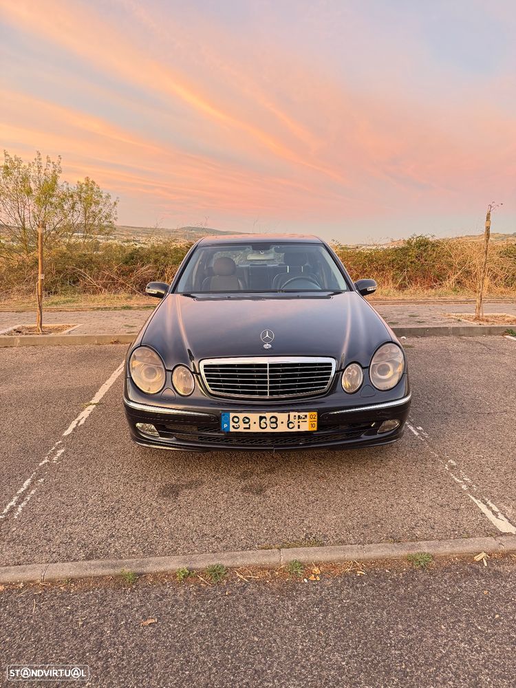 Mercedes-Benz 220 - 3