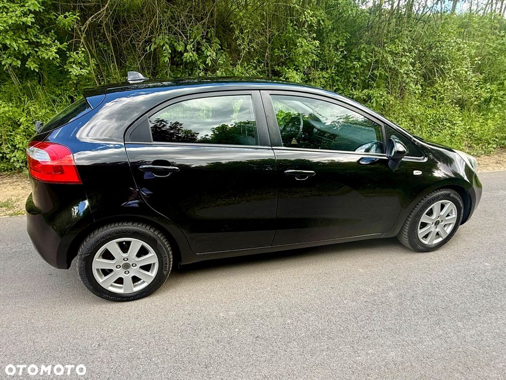 Kia Rio 1.4 Dream Team Edition - 9