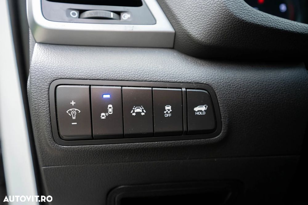 Hyundai Tucson 2.0 CRDI 4WD 6AT Luxury+ - 32