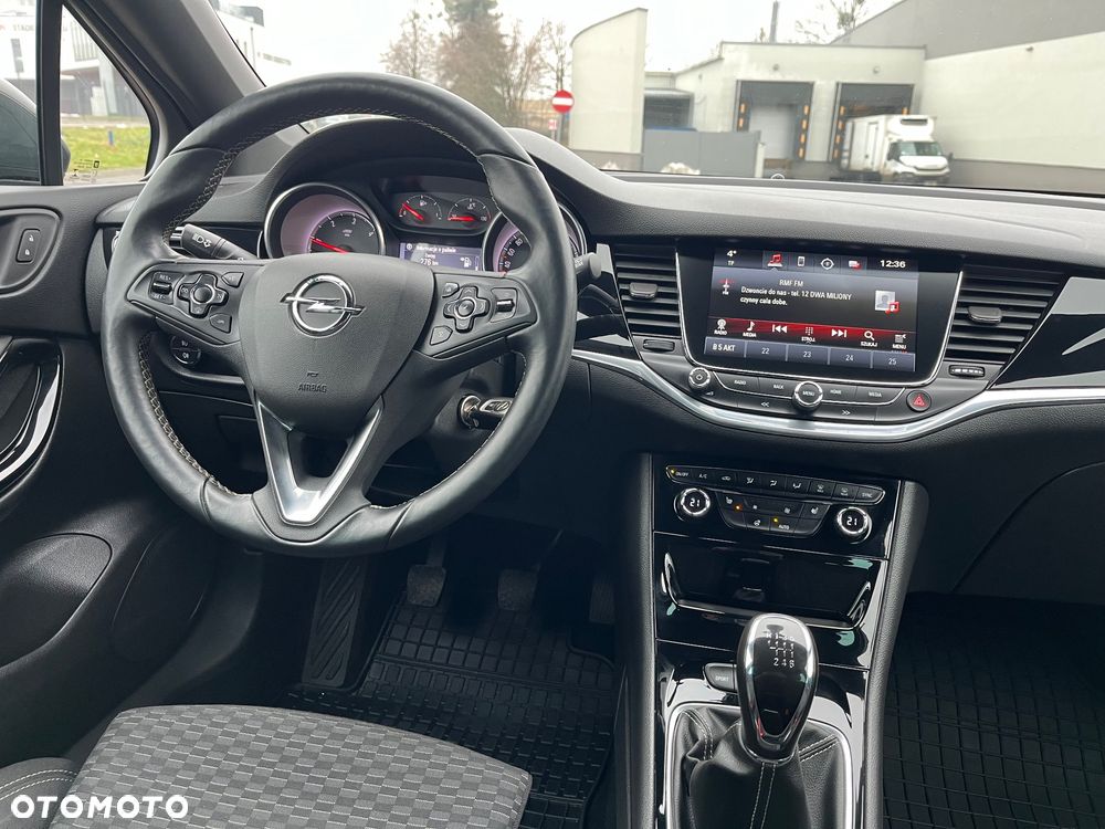 Opel Astra 1.6 D (CDTI) Start/Stop Dynamic - 13