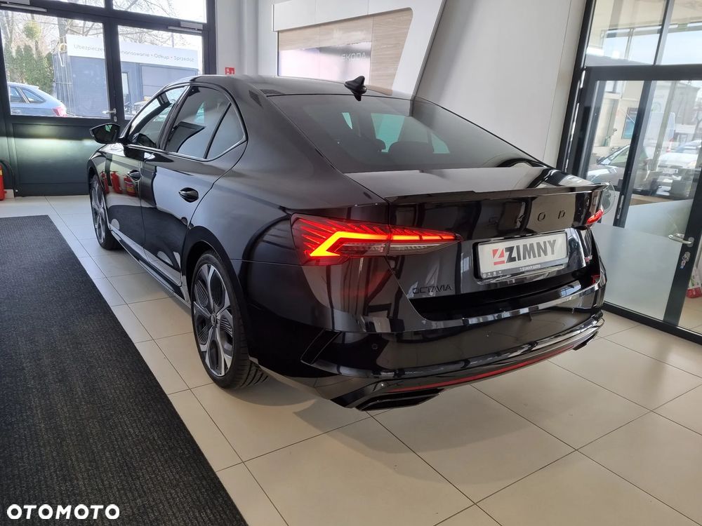 Skoda Octavia 2.0 TSI RS DSG - 10