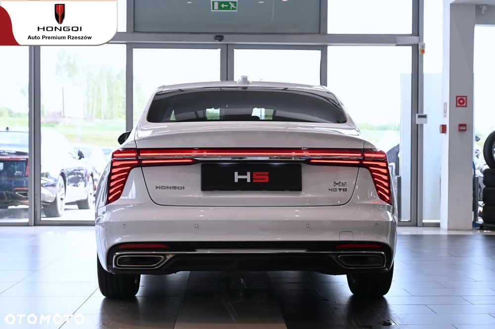 Hongqi H5 - 24