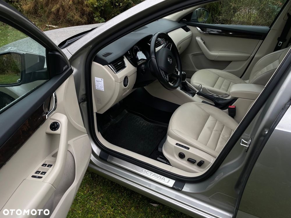 Skoda Octavia 1.8 TSI Elegance DSG - 7
