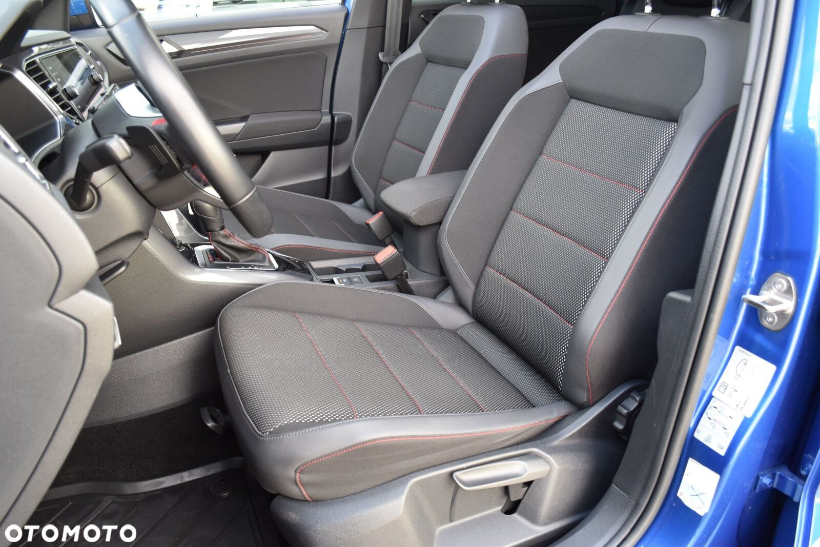 Volkswagen T-Roc - 30